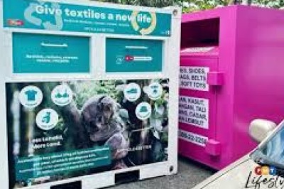 Which is the best way to dispose of old clothes?